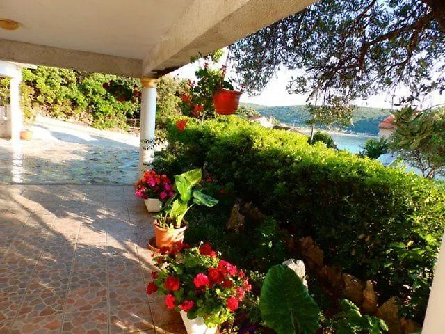 Apartments Ljubica Kampor