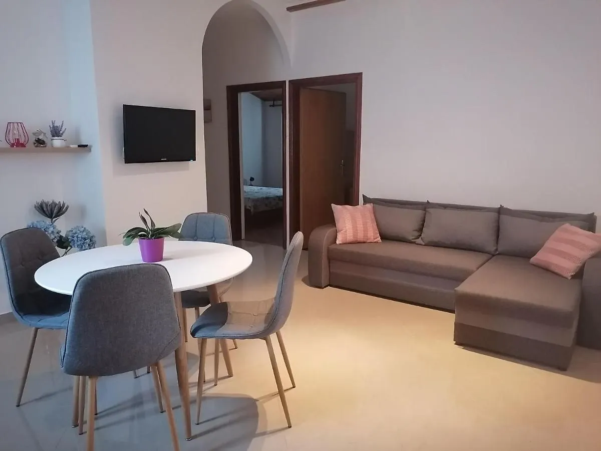 Apartments Ljubica Kampor 0*,  Croatia