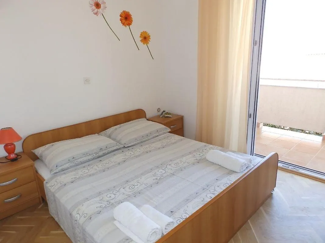 Apartments Ljubica Kampor