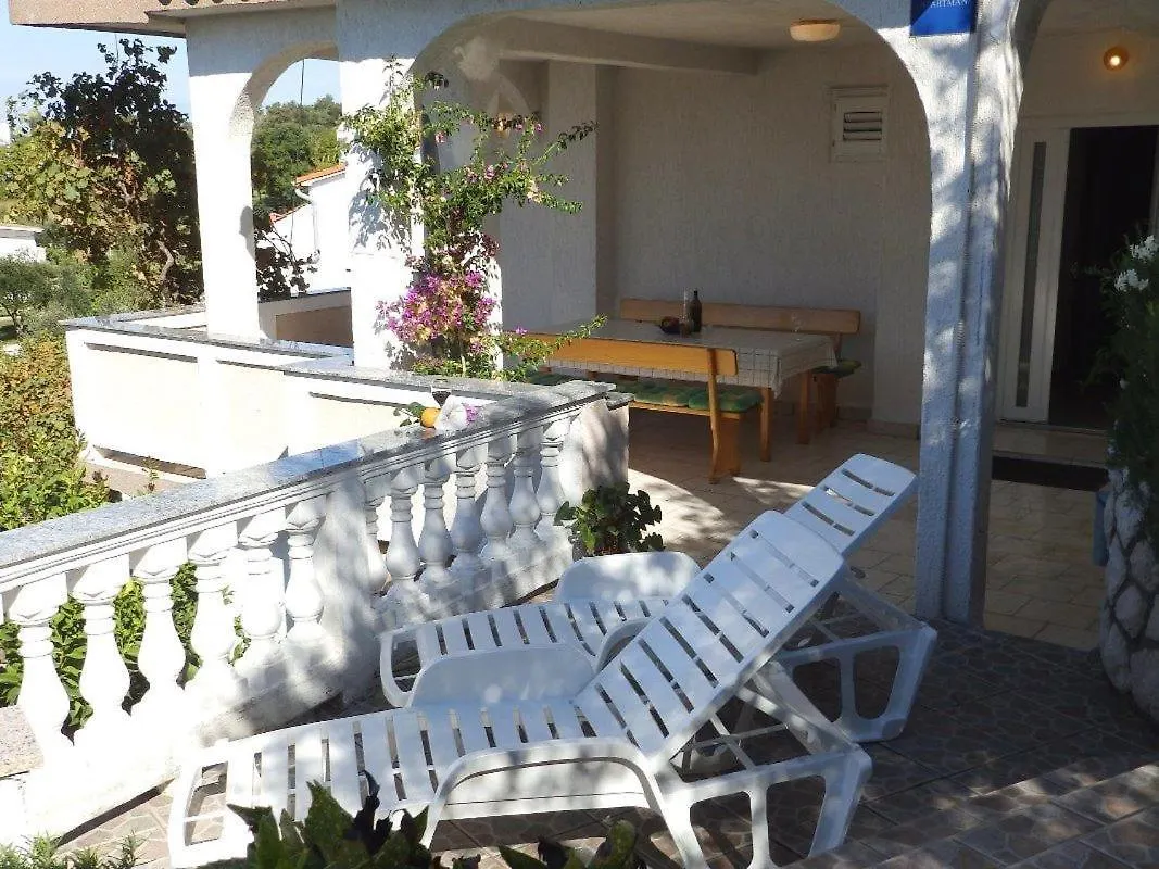 Apartments Ljubica Kampor